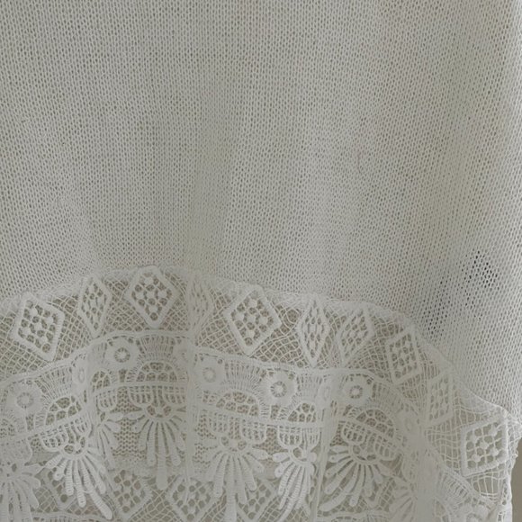 H&M / Women's Long Sleeve See-Through Crop Top with Bottom Details - Picture 3 of 3